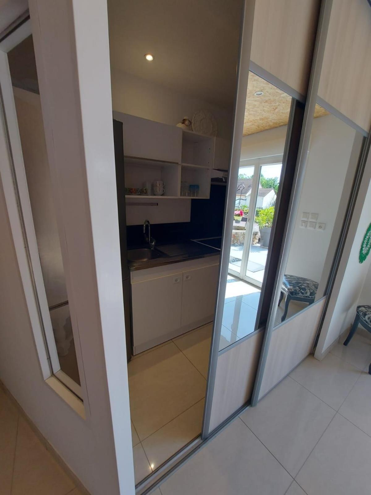 Les Suites De Veronique, Chez Veronique Olive Saint-Pair-sur-Mer Exterior foto